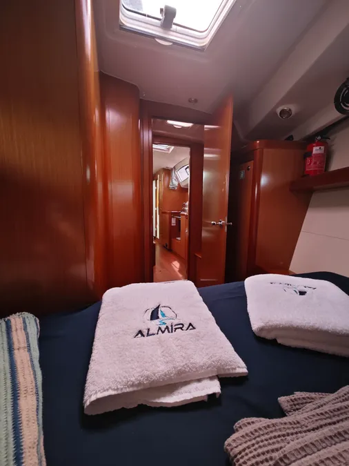 Beneteau Oceanis 43