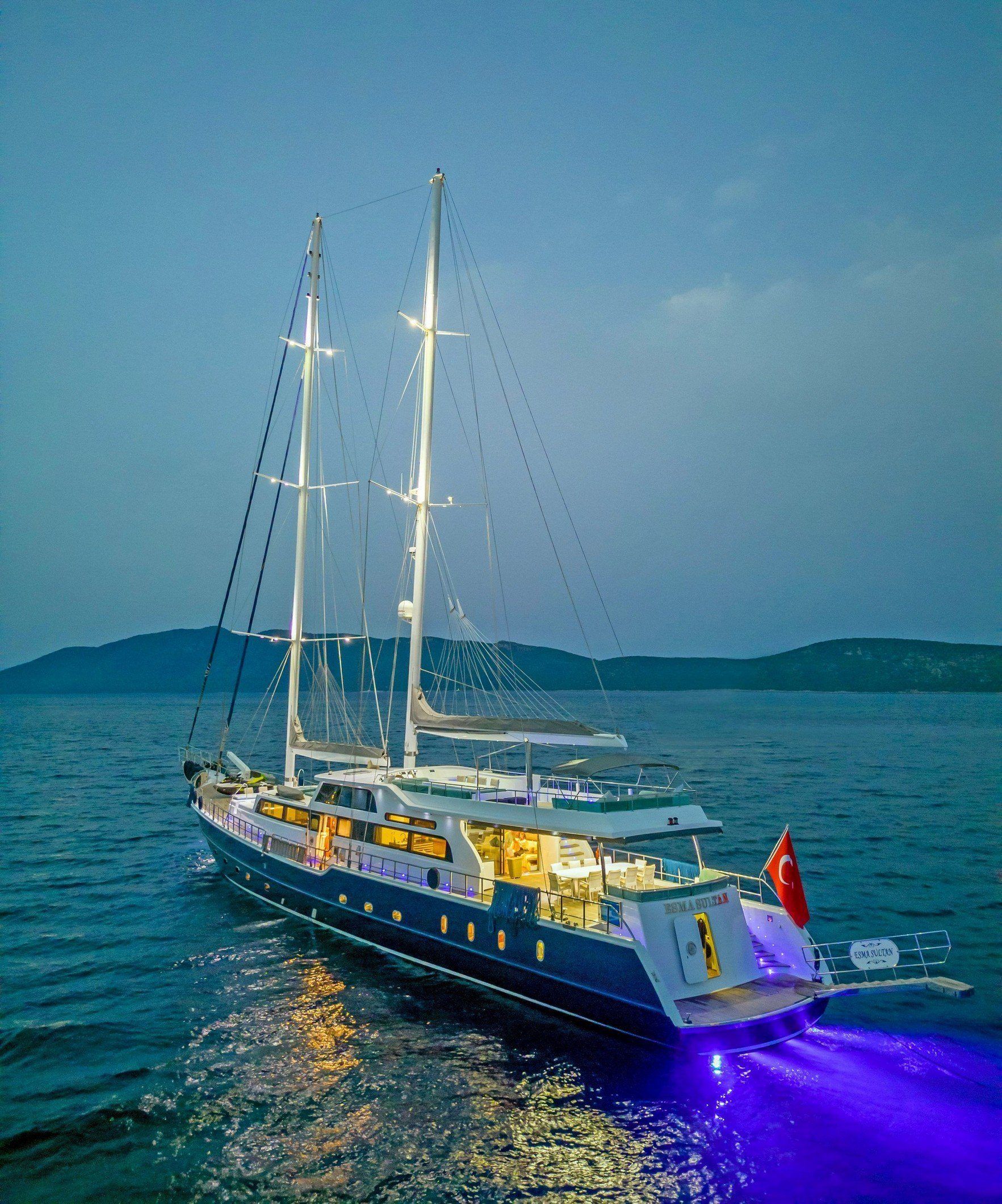 Esma Sultan,